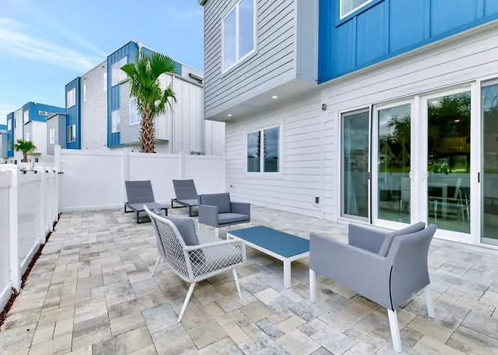 Comfy Condo Retreat Near Disney With Resort & Waterpark Access - B45-137 Kissimmee