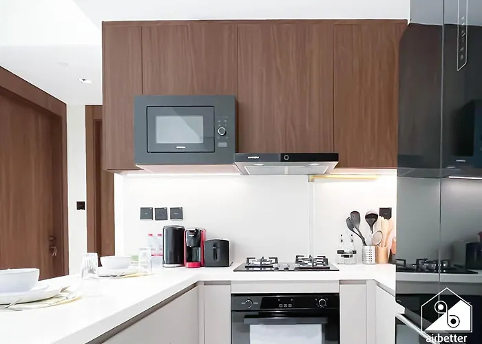 Luxury 1Br Escape, Resort-Style Living In Dubai