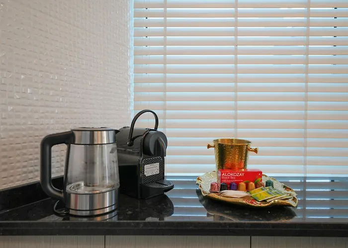 Easygo - Elegant 2 Bedroom Near Miracle Garden Dubai