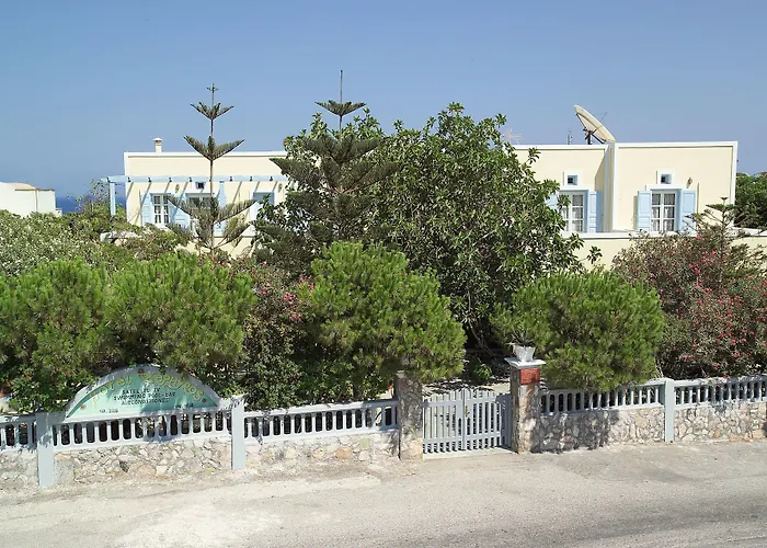 Zephyros Hotel Kamári