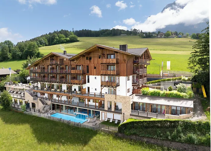 Hotel Emmy - Five Elements Völs am Schlern