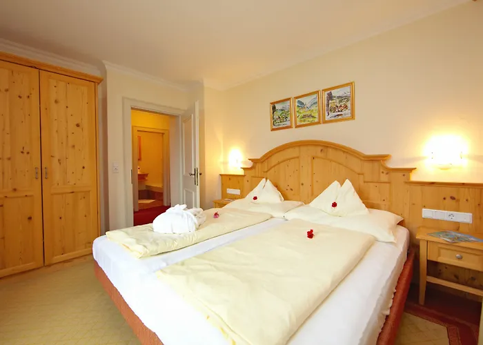 HOTEL SONNBLICK Kaprun, Salzburg - am Kitzsteinhorn Gletscher