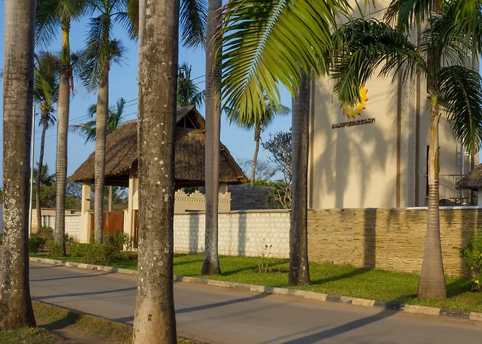 Neptune Paradise Beach Resort & Spa Galu