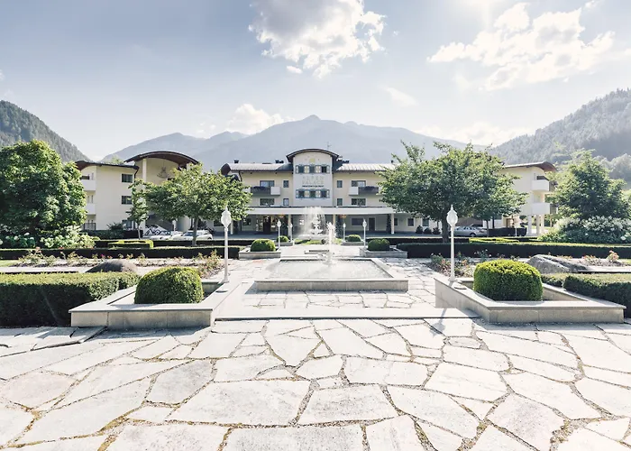 Alpenpalace Luxury Hideaway & Spa Retreat Luttach