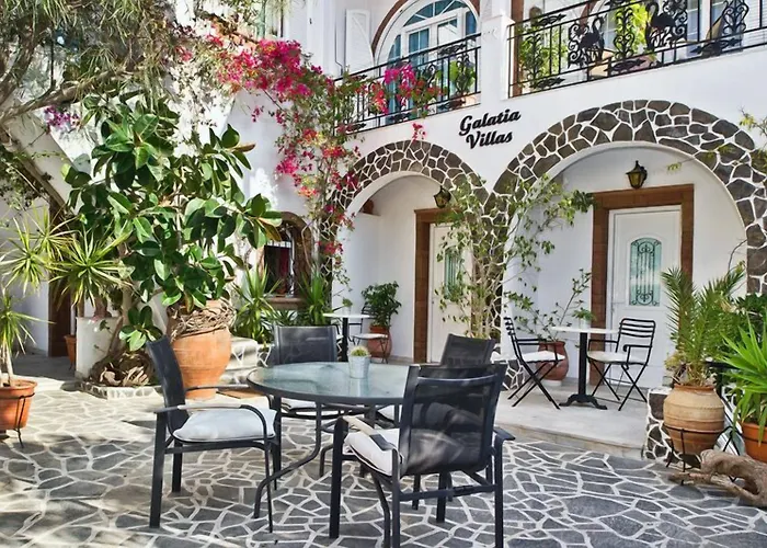 Galatia Villas Fira 