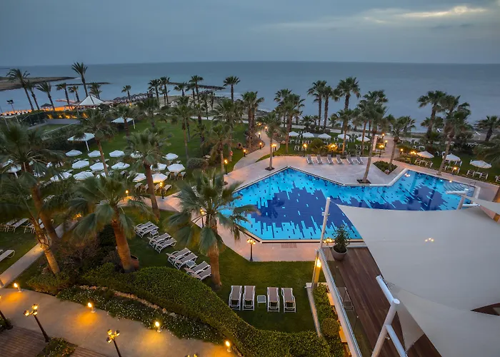 Aquamare Beach Hotel & Spa Geroskipou