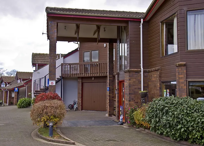 Cascades Lakefront Motel Tauposee