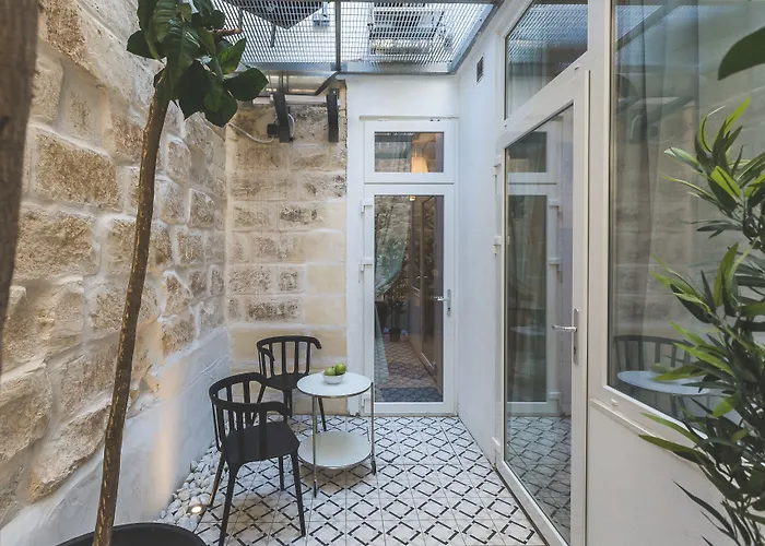 Two Pillows Boutique Hostel Sliema