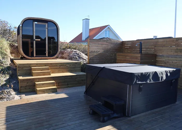 Beautiful Holiday Home In Sondervig Ringkøbing