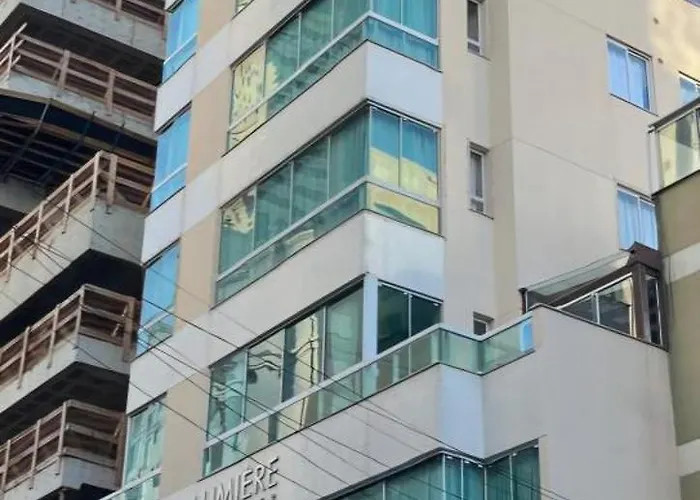 Apartamento 3 Suites Meia Praia - Itapema - 90 Metros Do Mar