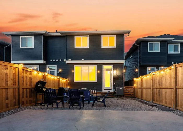 Cowboy Chalet Se|Ac|Games|King Bed|20 Min To Dt YYC