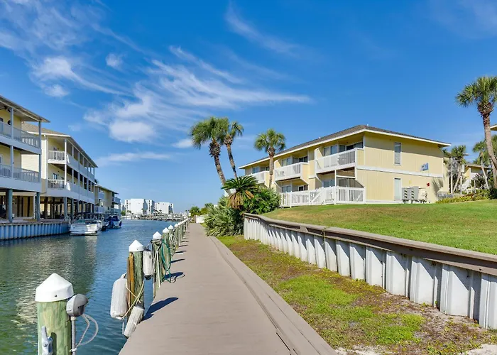 2 Mi To Harborwalk Village: Cozy Condo W/ Balcony Destin