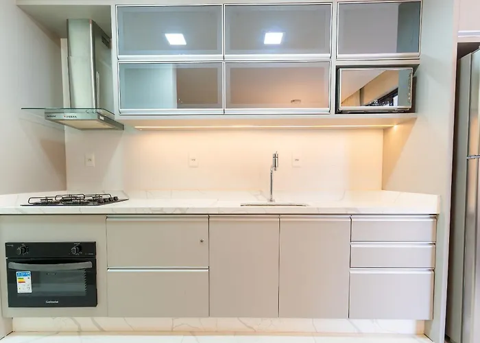 Excelente Apartamento Em Bombas Com Piscina Bombinhas