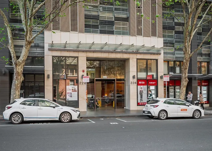 The Quiet Side Of The City - A Stylish 2 Bed 2 Bath Retreat Melbourne City