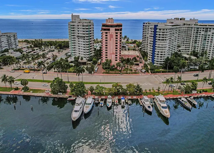 Oceanfront Luxury 3Br 3Ba Condo With Resort Pools Gym And Sauna 902 Miami Beach