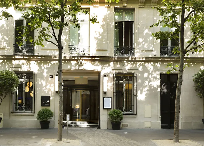 Hotel Le Narcisse Blanc Paris