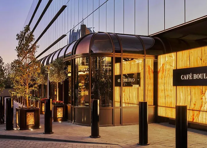 Four Seasons Hotel Riadh