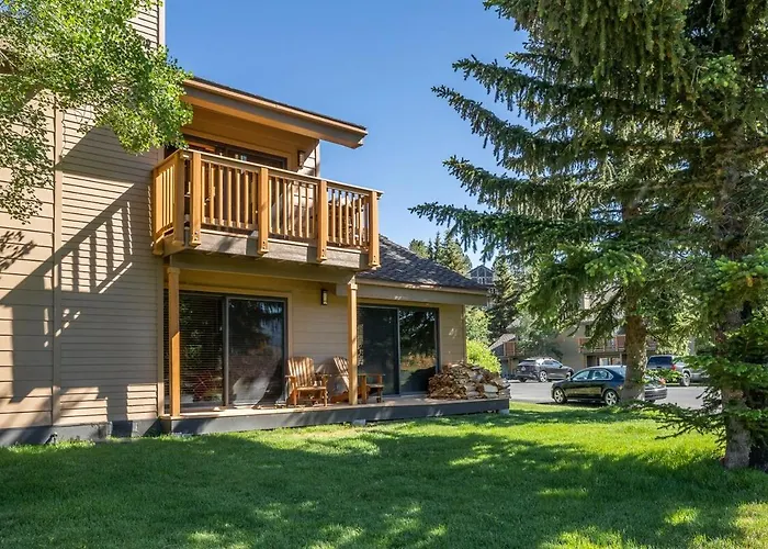 Scenic Views Hot Tub Ski Shuttle Pet Friendly Mammoth Lakes