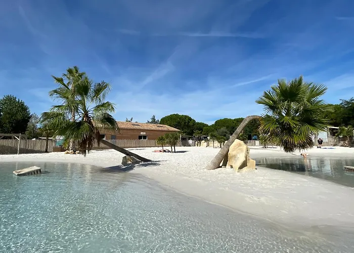 Domaine De La Yole 5 Etoiles Mh 3 Chambres Et Terrasse Cosy Couverte Pour Votre Confort Vendres
