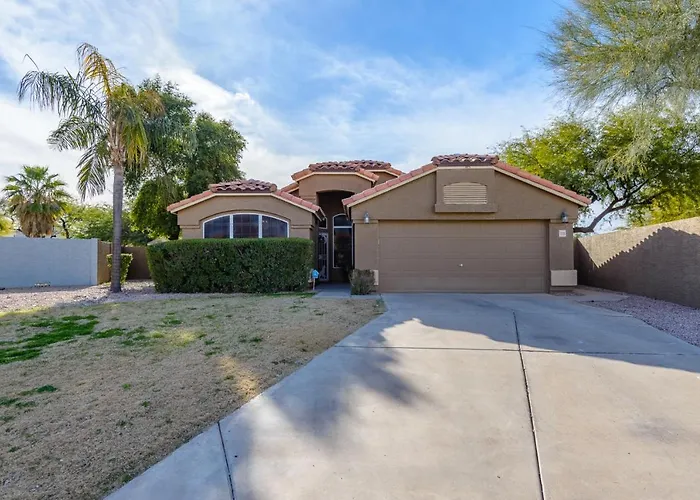 Luxe Desert-Chic 3Br With Heated Pool, Spa, And Grill Mesa