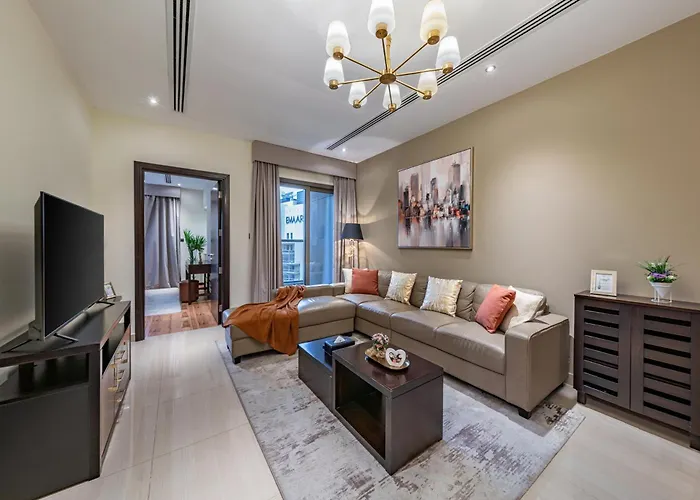 Front Burj View - 6Min To Dubai Mall - Pool - Gym