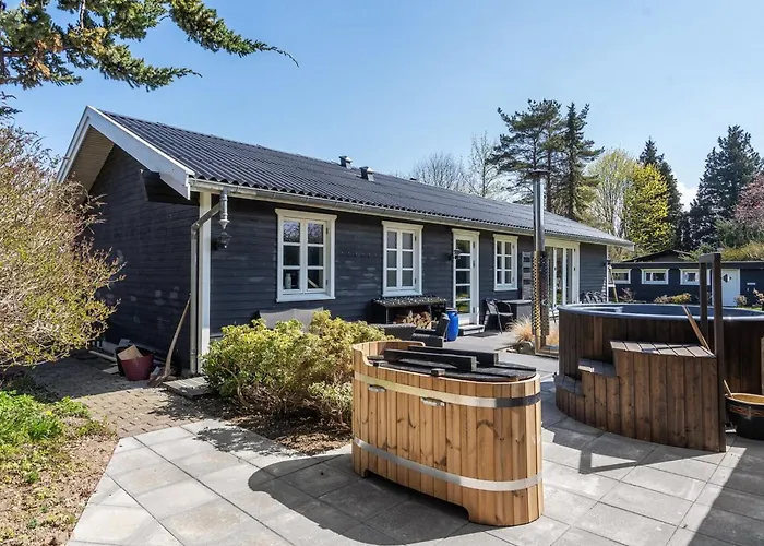 Holiday Home Ollegaard - 1Km From The Sea By Interhome Dronningmølle