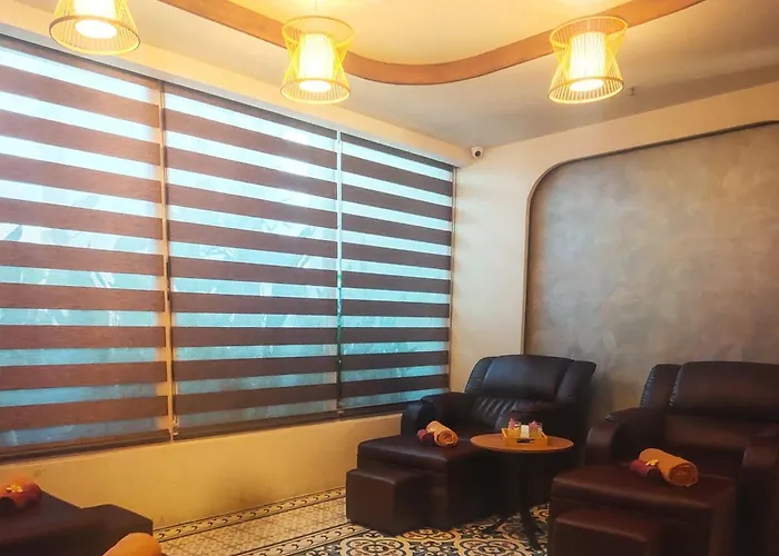 Tropical Vista Suites Bay Nha Trang