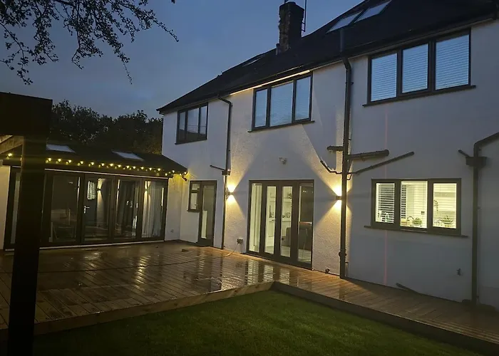 Villa Hyacinth House Birmingham