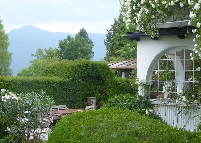 Am Eichholz Galerie&Art-Hotel Murnau am Staffelsee