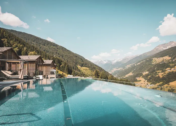 Boutique Hotel und Chalets Bergwiesenglück See