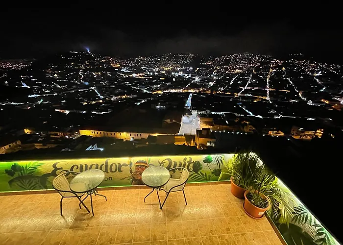 Itchimbia Garden Quito Suites Coloniales Renovadas Con Vista A La Cordillera De Los Andes De Quito