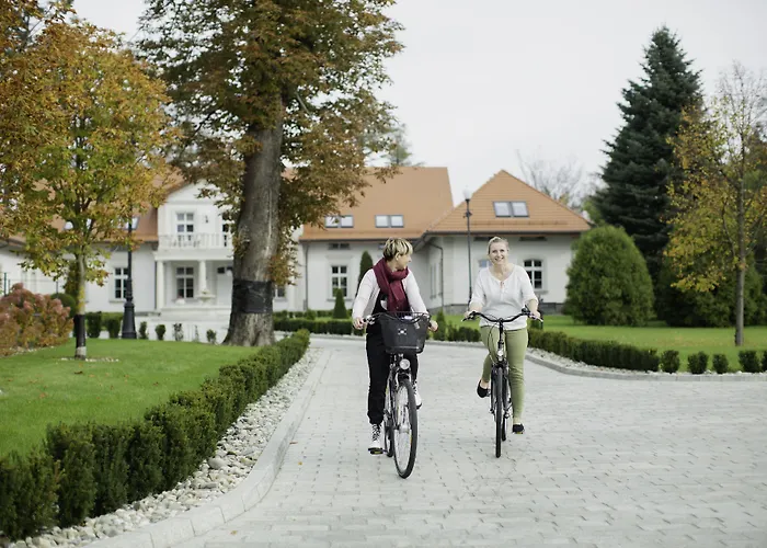 Hotel Lesny Dwor Sulęczyno