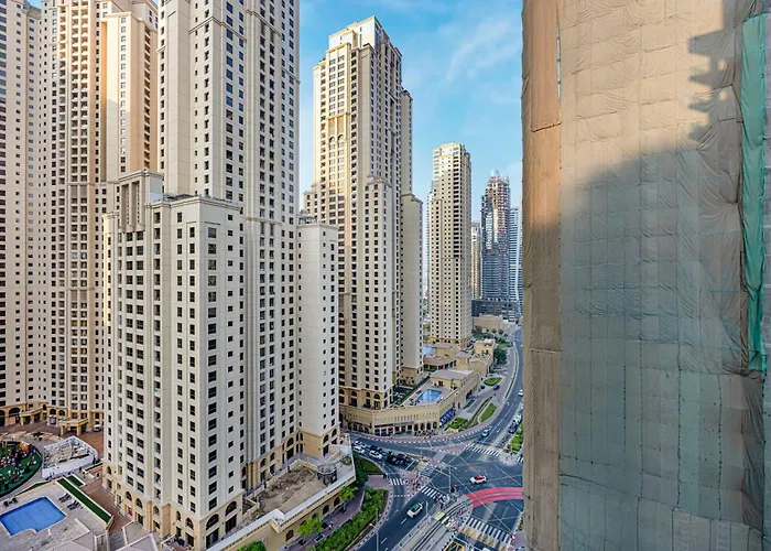Stunning Space With Full Marina View Dubai