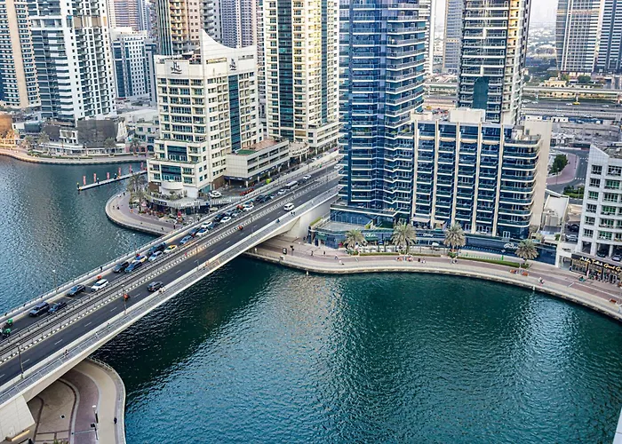 Stunning Space With Full Marina View Dubai