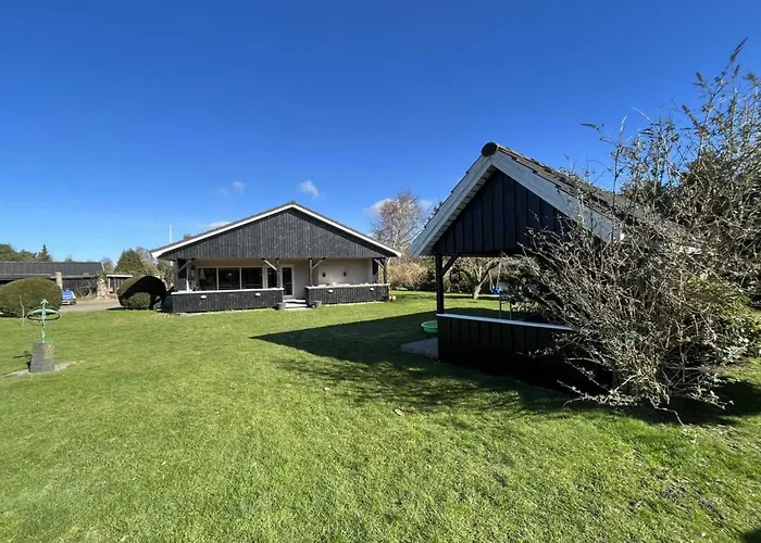 Holiday Home Annegret - 250M From The Sea By Interhome Bøtø By