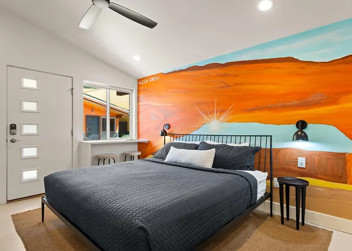 Downtown Kokopelli West 8 - Newly Remodeled Stylish Studio Moab