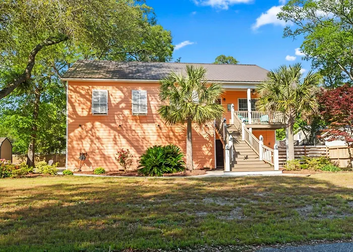 Spectacular Beach House! Arcade Games & Hot Tub! Sleeps 12! Myrtle Beach