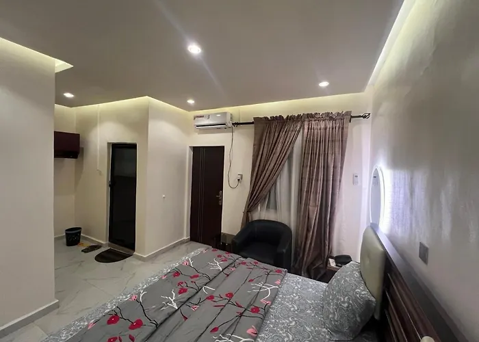 Living Spring Cool & Comfort Events And Suites Egba