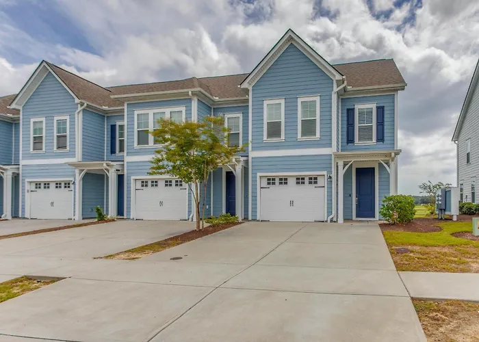 Barefoot Resort Golf Getaway: Pool + Beach Shuttle Myrtle Beach