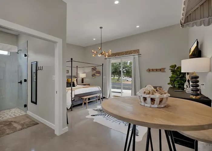 Pop 4 W/Hot-Tub + Close To Main St Fredericksburg