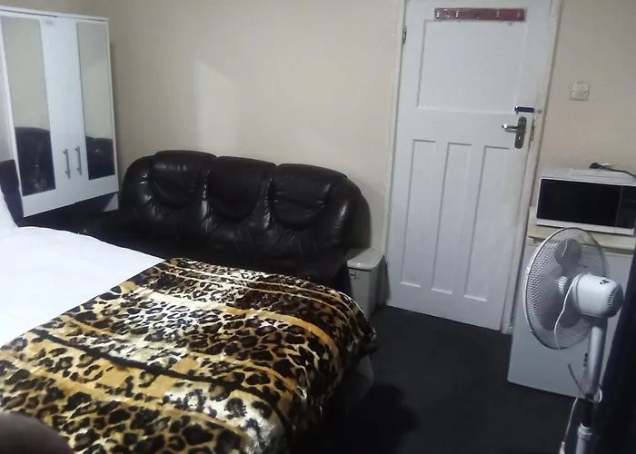 Awayhome Guest Rooms London