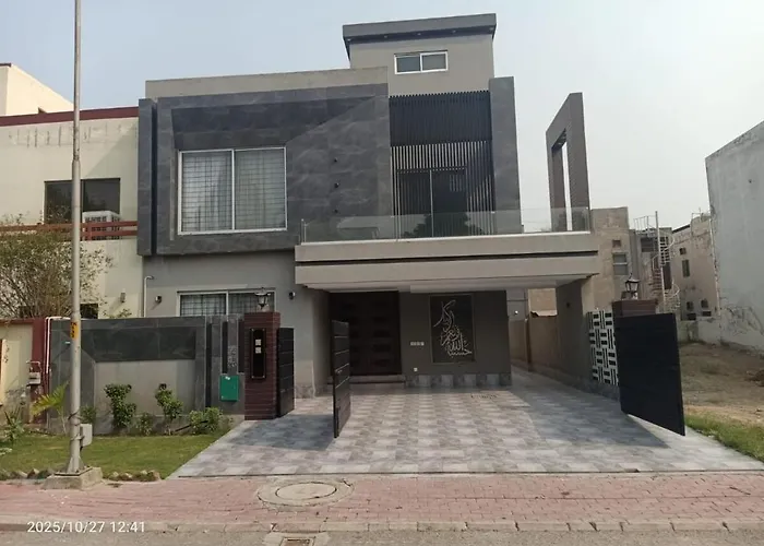 Villa Comflux Bahria Lahore