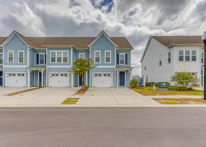 Barefoot Resort Golf Getaway: Pool + Beach Shuttle Myrtle Beach