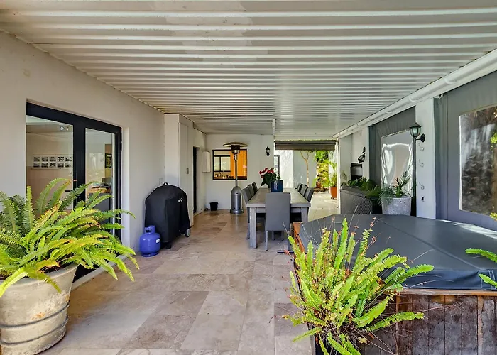 Muritai Spacious 5Br Villa With Cinema, Jacuzzi, Pool And Views Hout Bay
