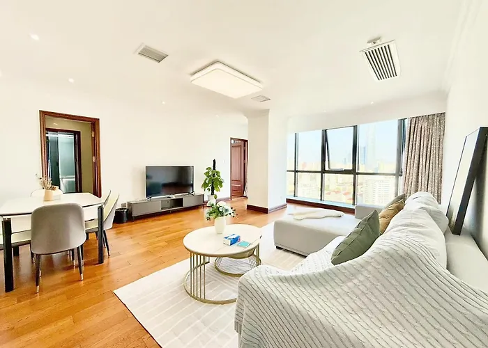 Shanghai Downtown Tyms B&B Near Hongqiao Metro And Jiaotong University High View 3Bedroom&2Bathroom