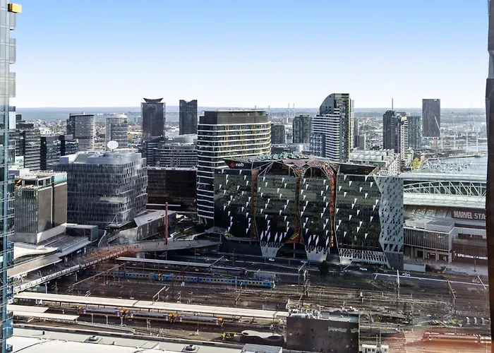 Skyline And Sea Luxe Heated Pool Gym Sauna Steam Melbourne City