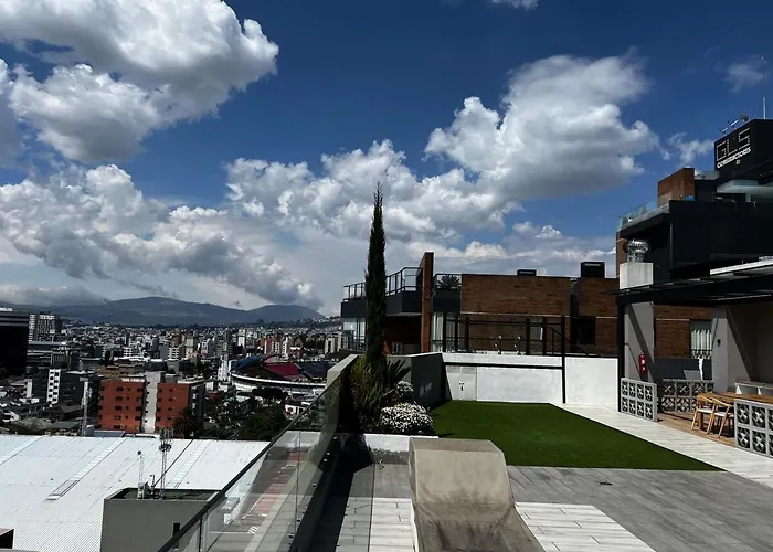 Departamento La Carolina - Centro Financiero Y Comercial Quito