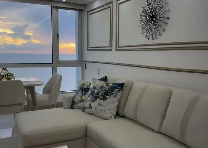 Apartamento En Palmetto Sunset Frente Al Mar Piso 20 Cartagena 