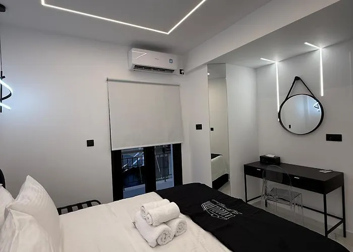 S&P-Elegant Suite With Jacuzzi Athen