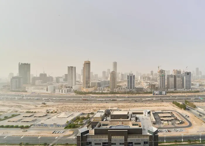 Peaceful 1Br With Balcony At Elite Residence Dubai